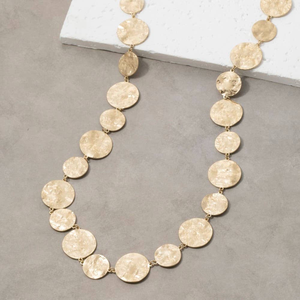 HammeredGoldDiscNklace