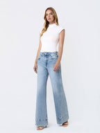 HR BUCKLE WIDE JEANS