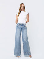 HR BUCKLE WIDE JEANS