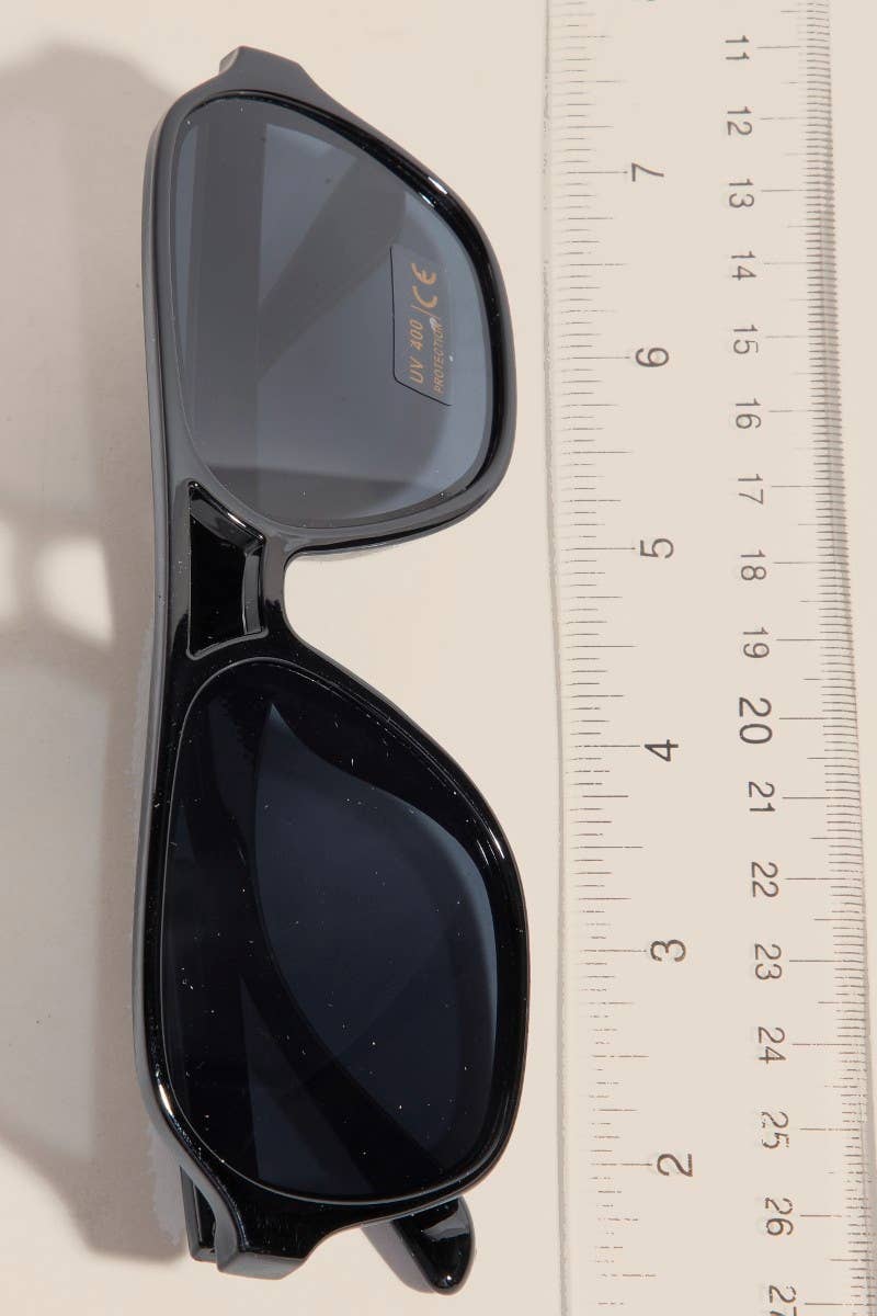 Modern Plastic Aviator Frame Sunglasses