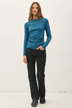 RIBBED BOAT NECK TOP