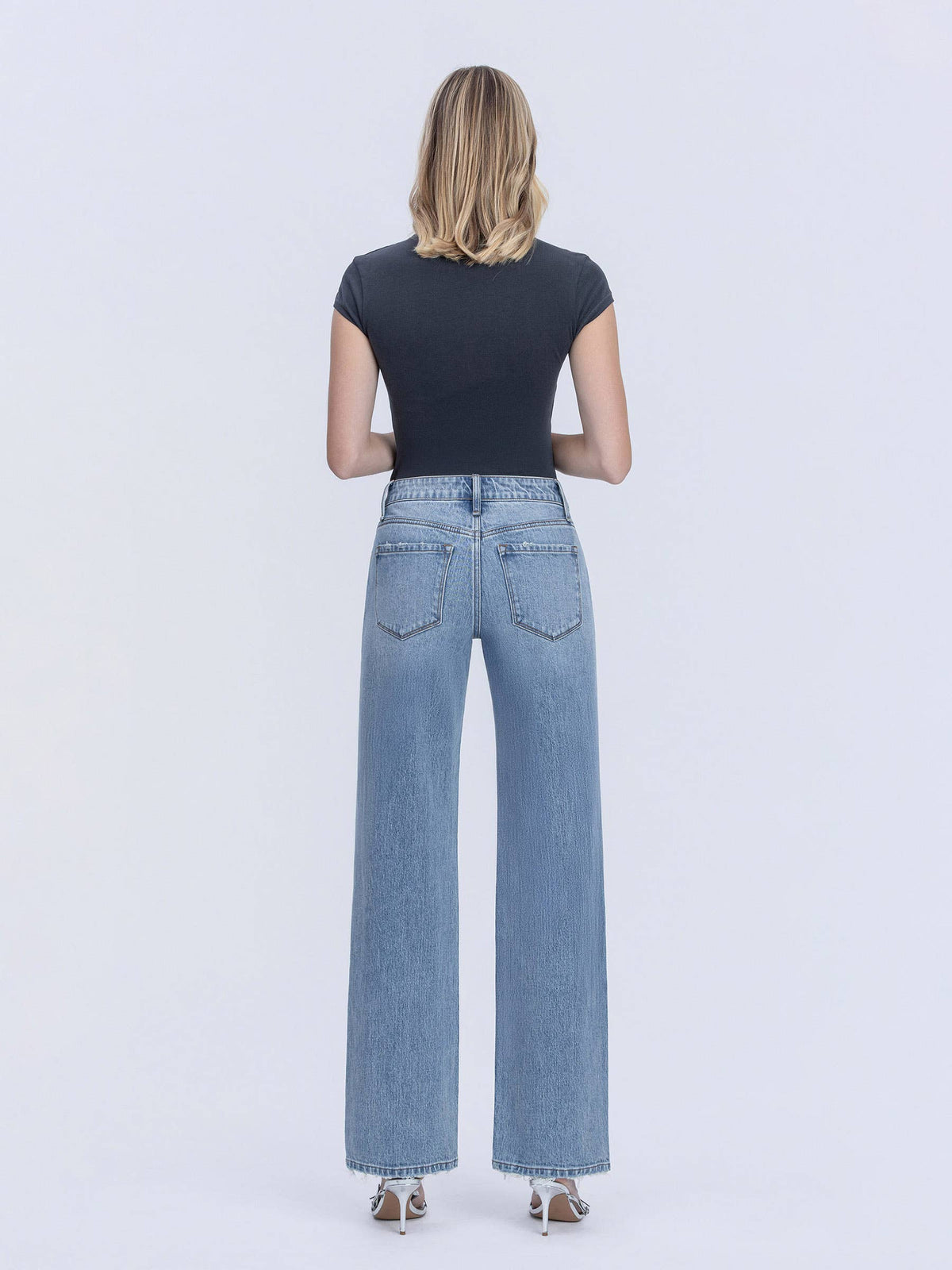 MR LIGHT SLIM WIDE JEANS