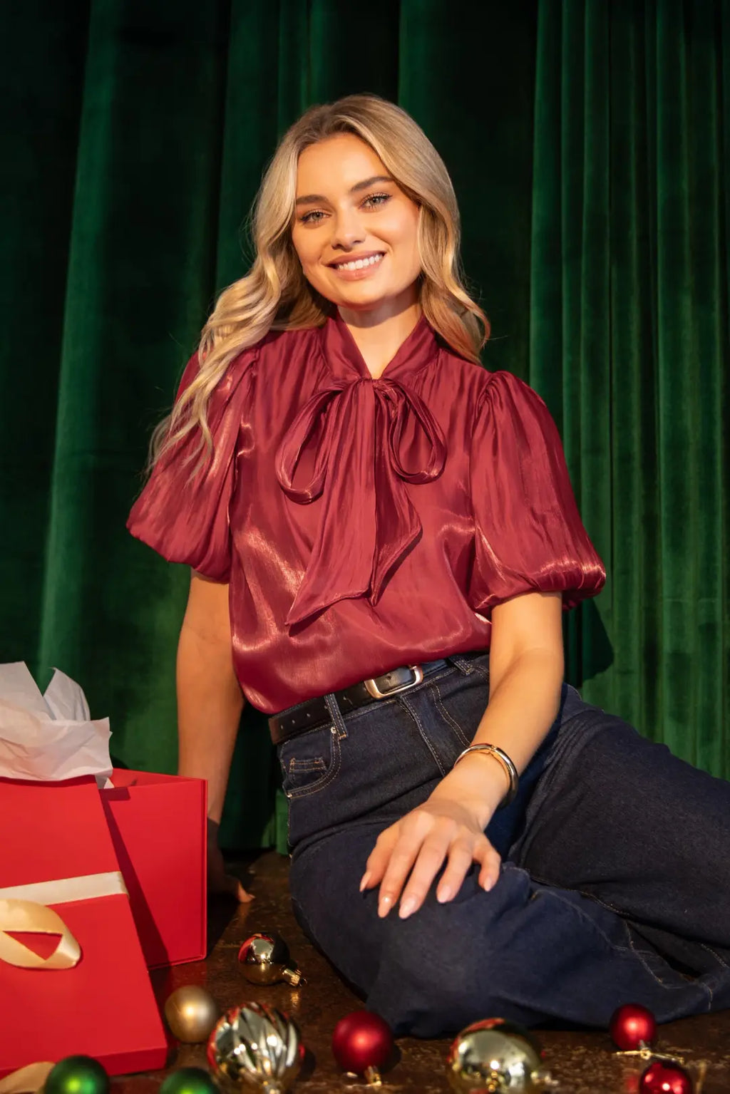 Red Puff Slv Bow
