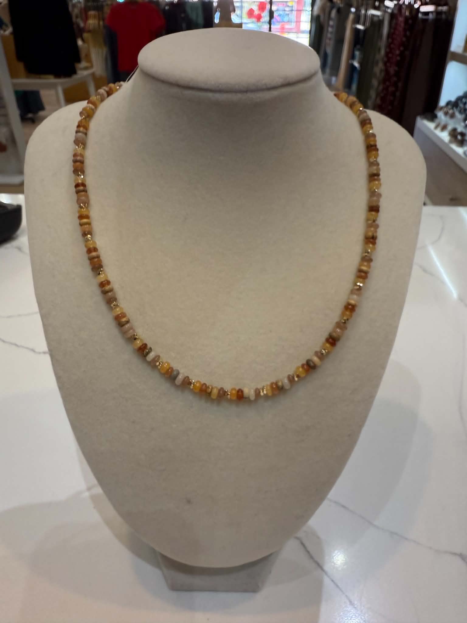 Small brwn bead