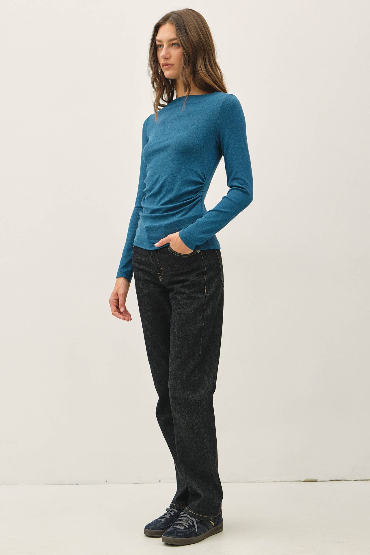 RIBBED BOAT NECK TOP