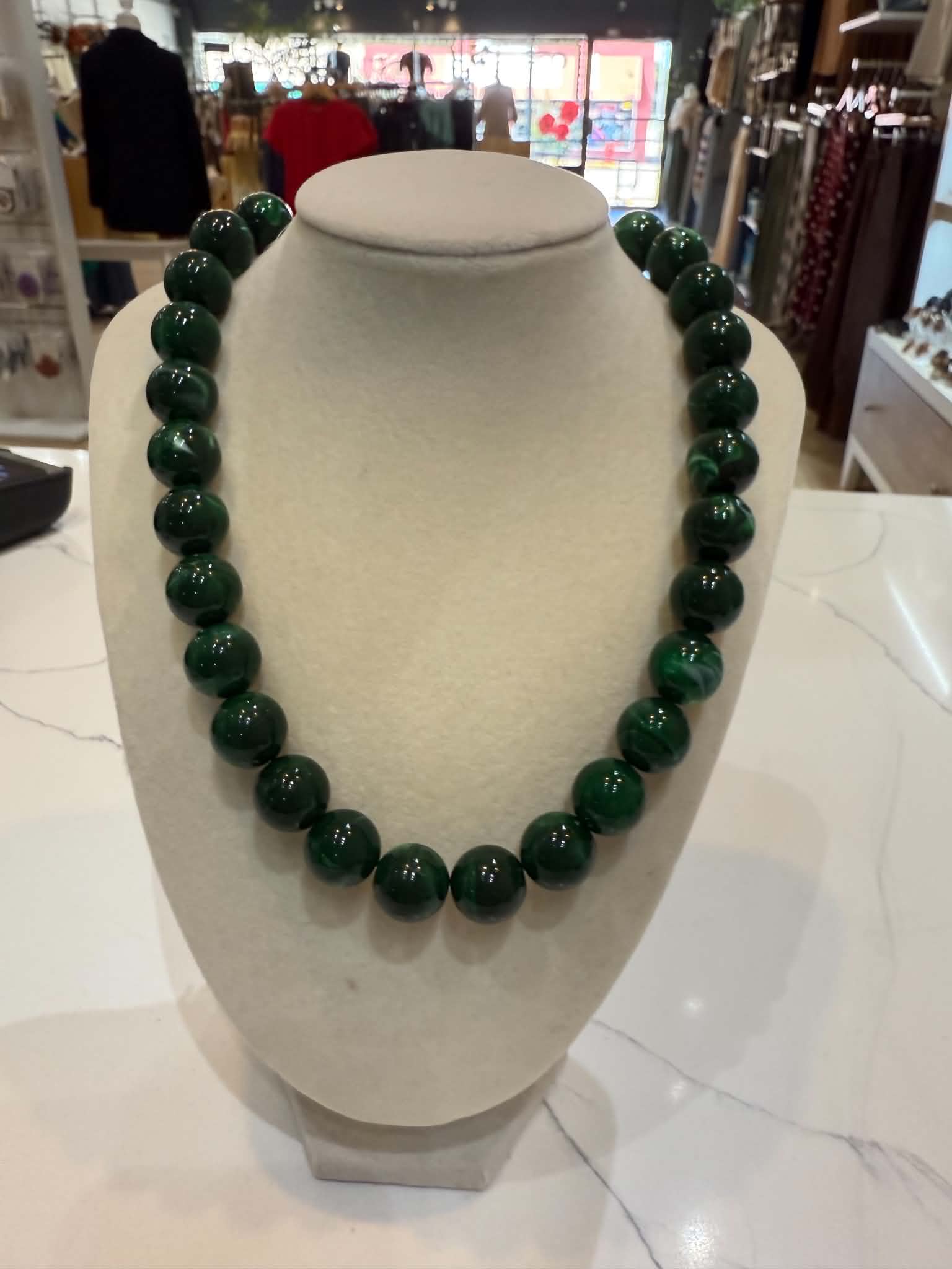 Grn Bead Necklace