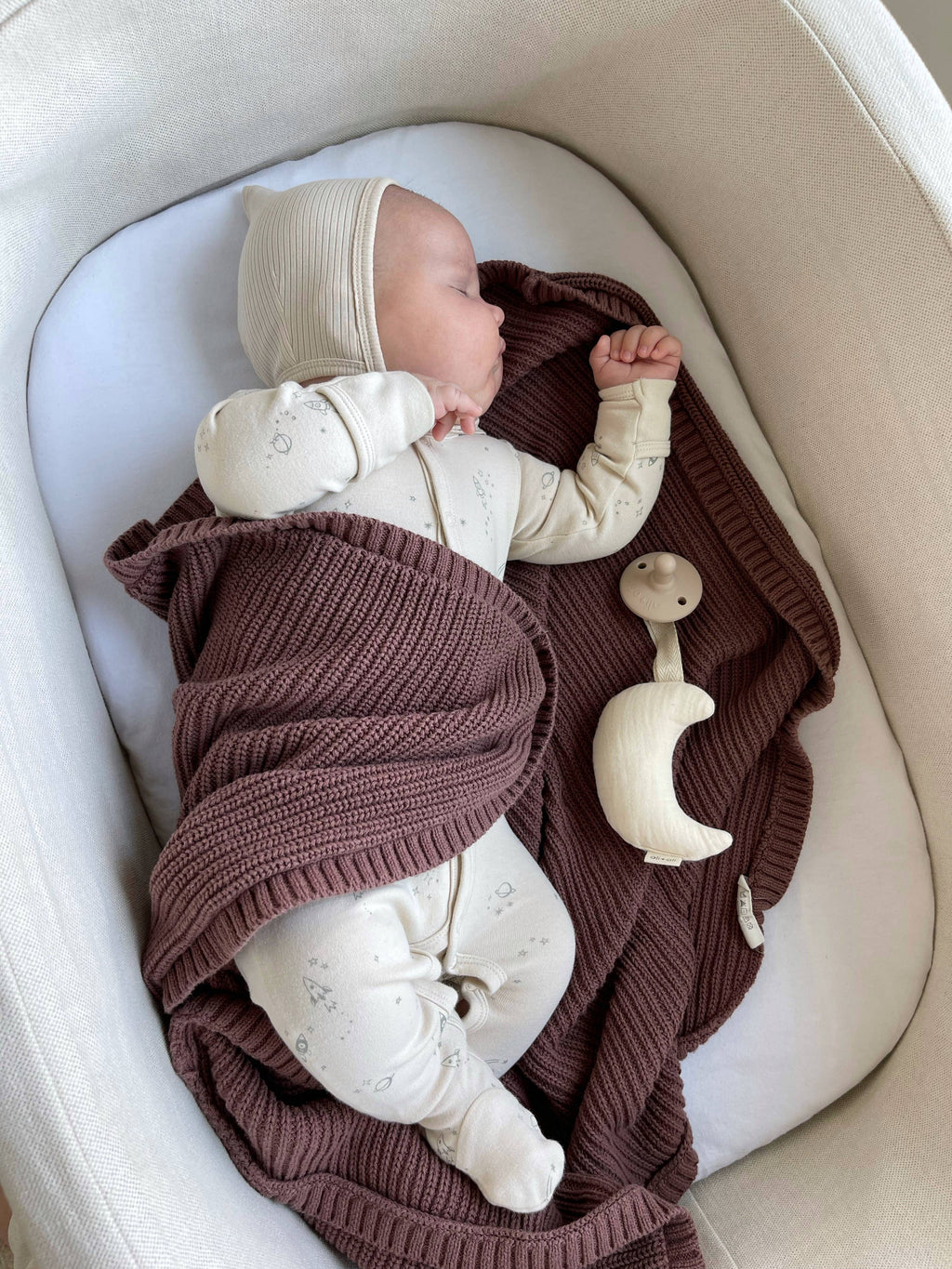 Moon Pacifier Holder Soft Cuddly Binky Toy (Muslin Ivory)