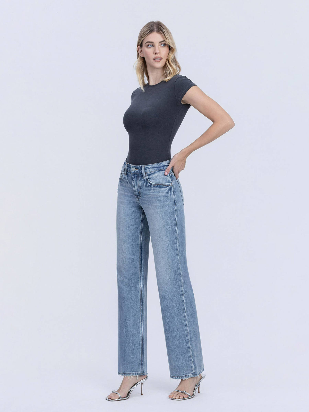 MR LIGHT SLIM WIDE JEANS