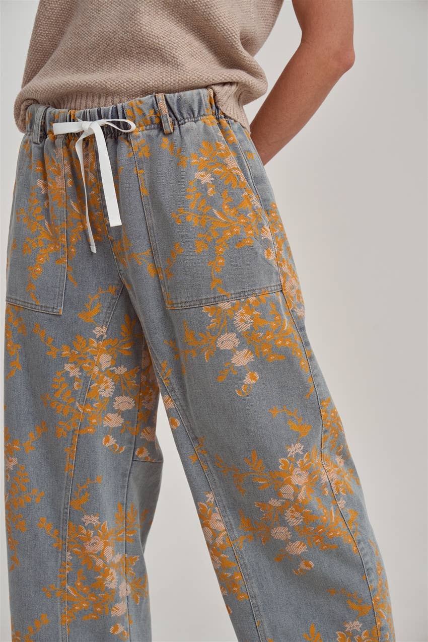 MID RISE FLORAL DENIM JEANS