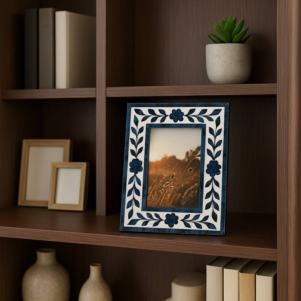 Photo Frame - Blue Resin/Wood Floral Petals, 4x6 in.