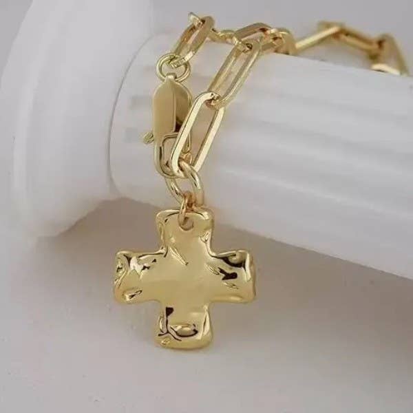 NOTABLE HAMMERED CROSS FRONT TOGGLE NECKLACE | 40NK9666