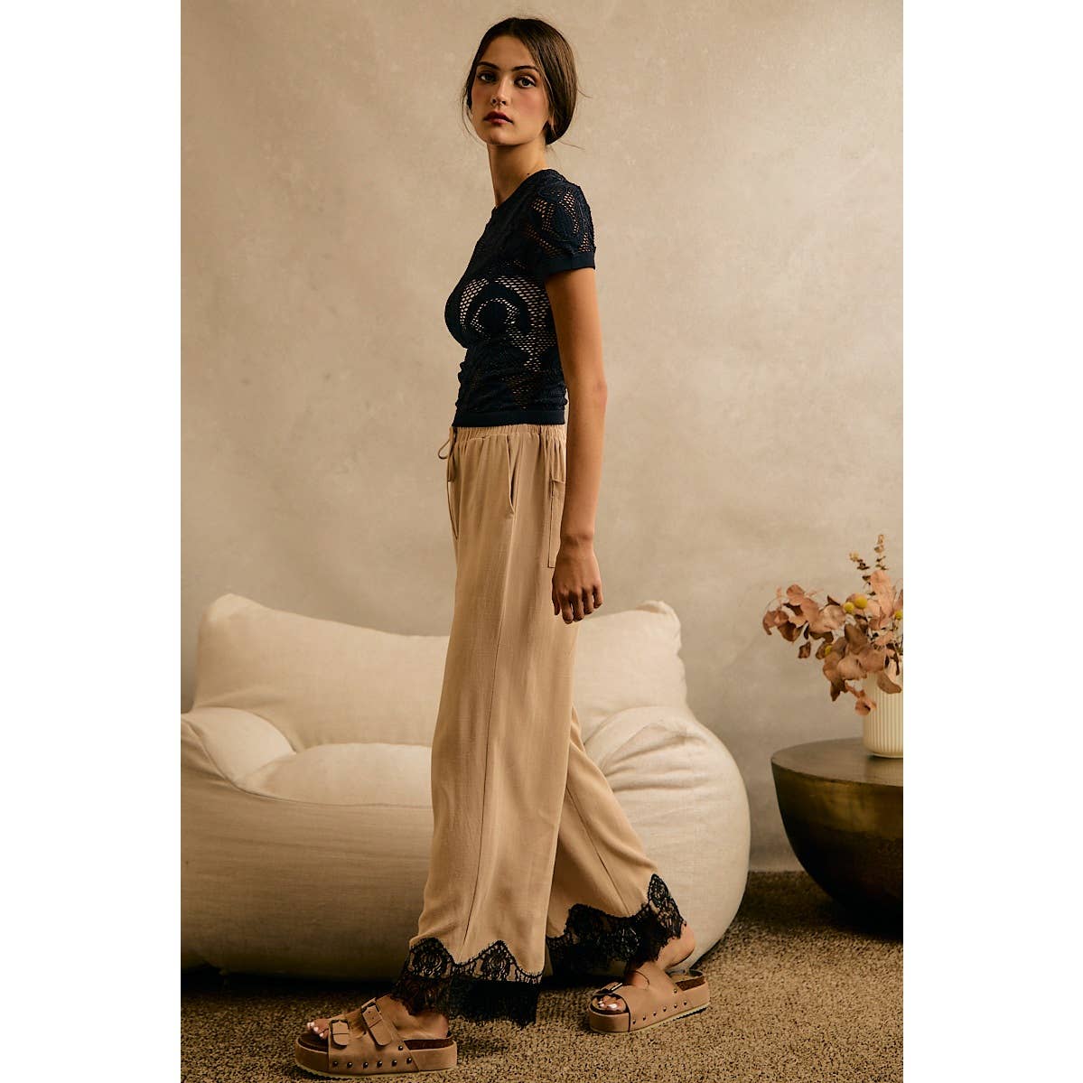 LINEN BLEND LACE TRIM PANTS