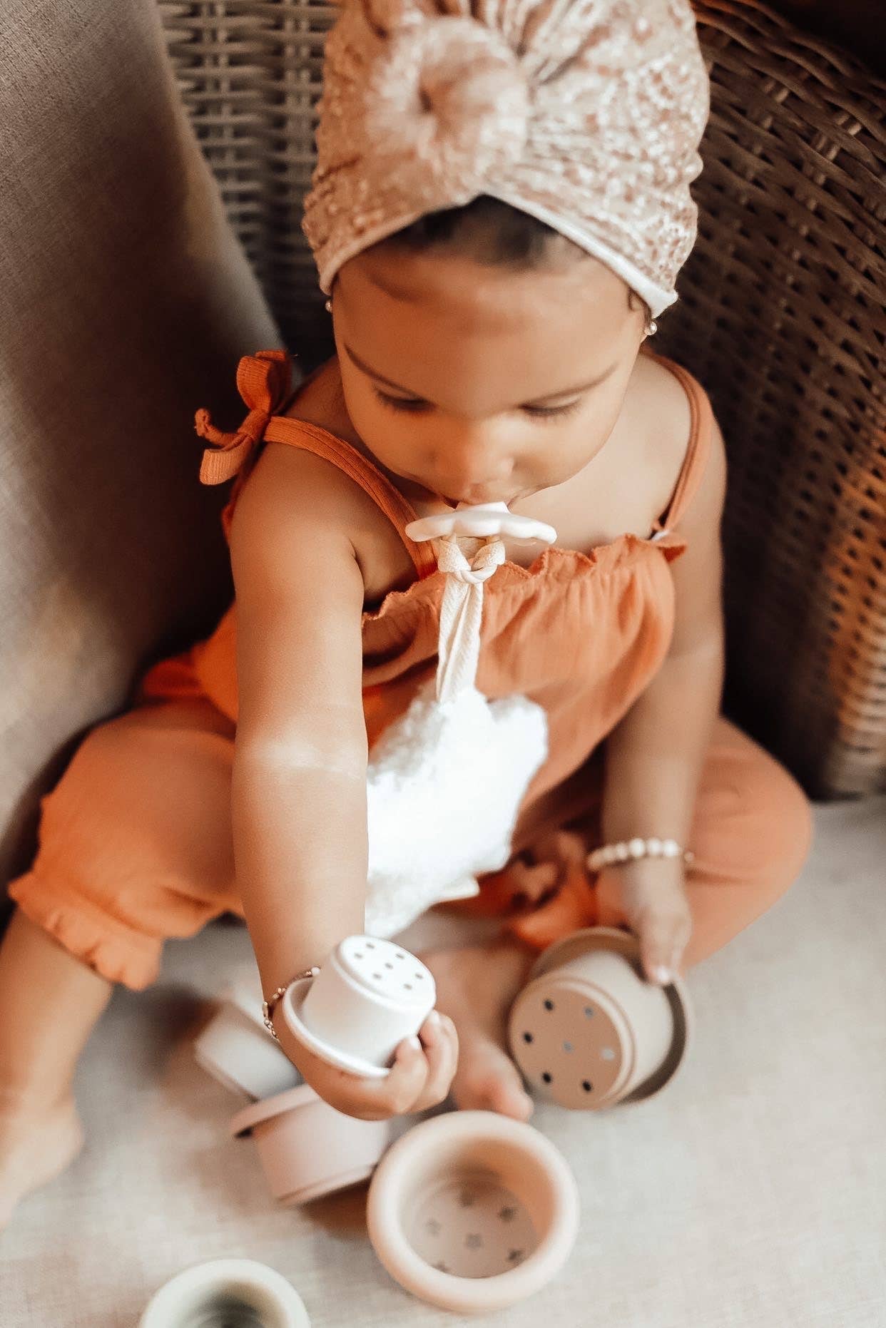 Plush Star Pacifier Holder (White)