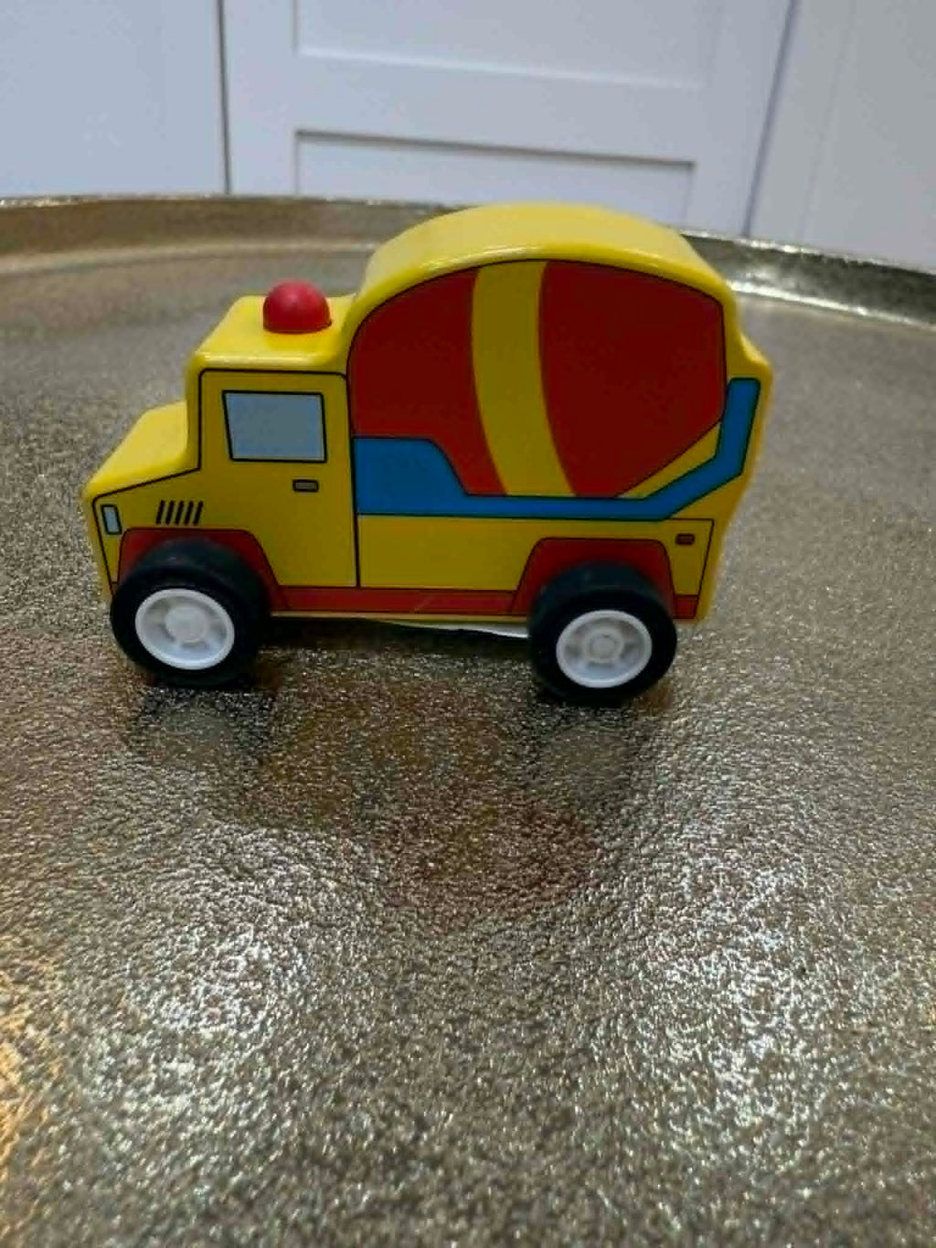 pullbckcar