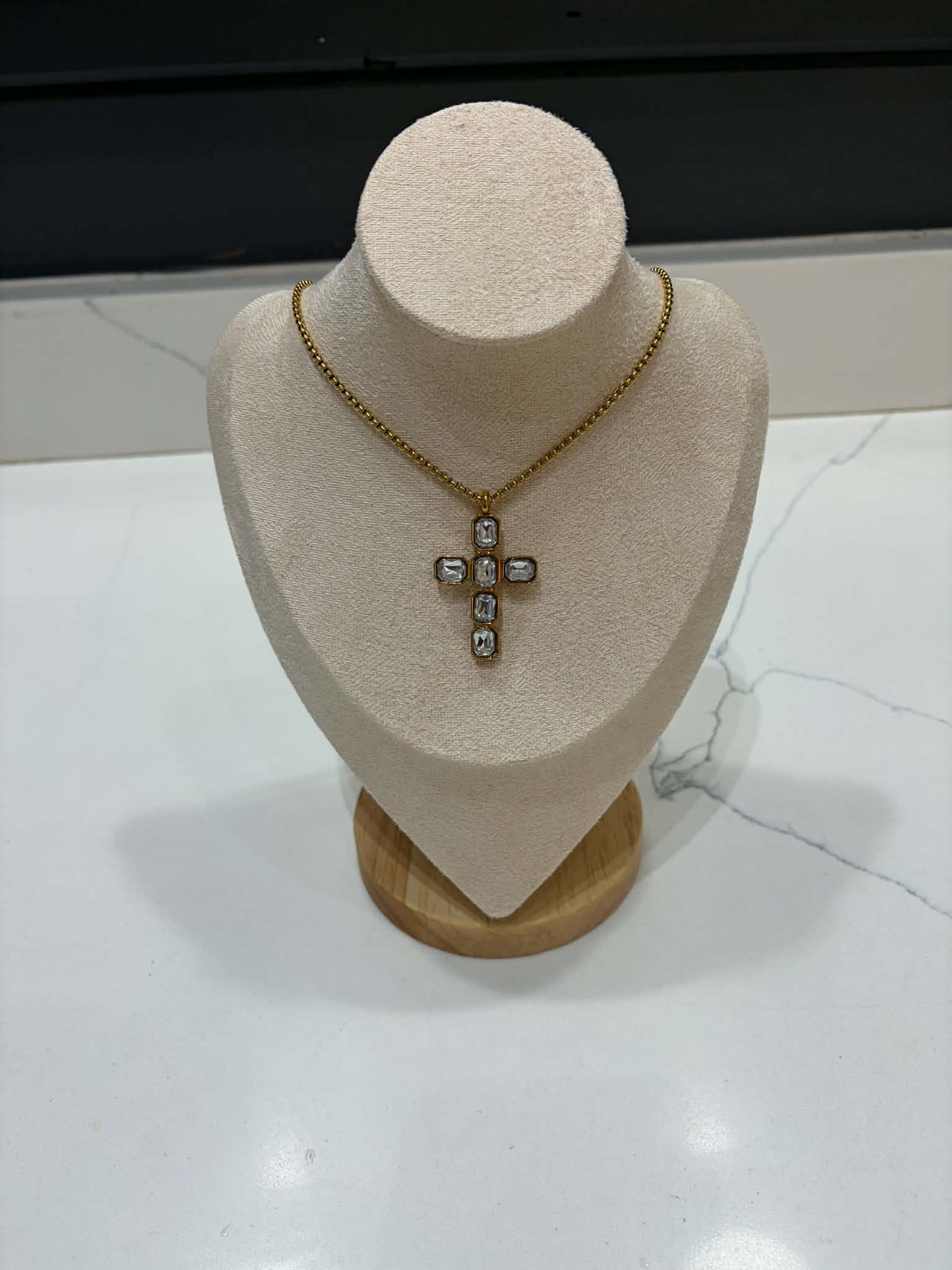 TFCrossNklace