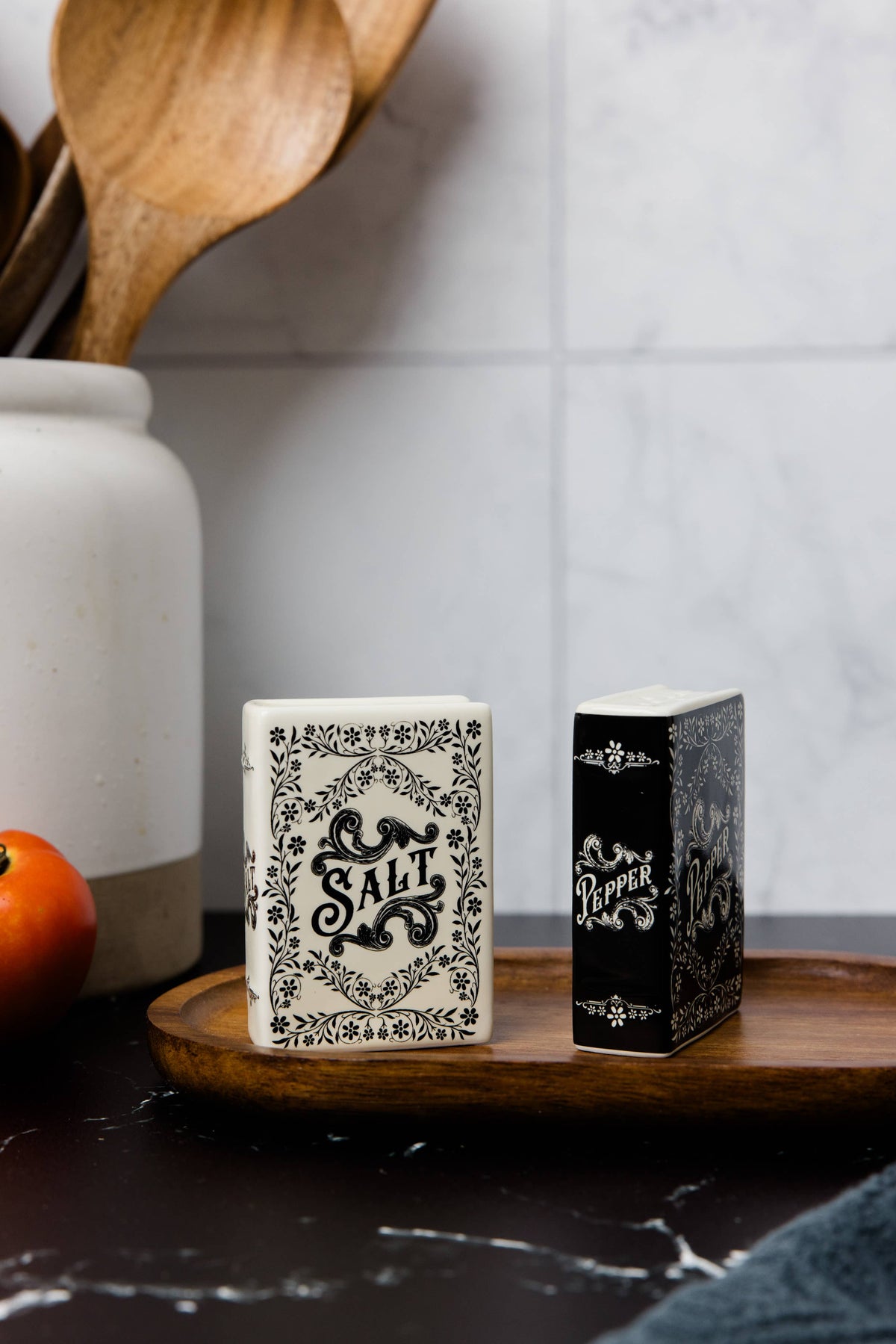 Salt & Pepper Shaker Set, Spice Library