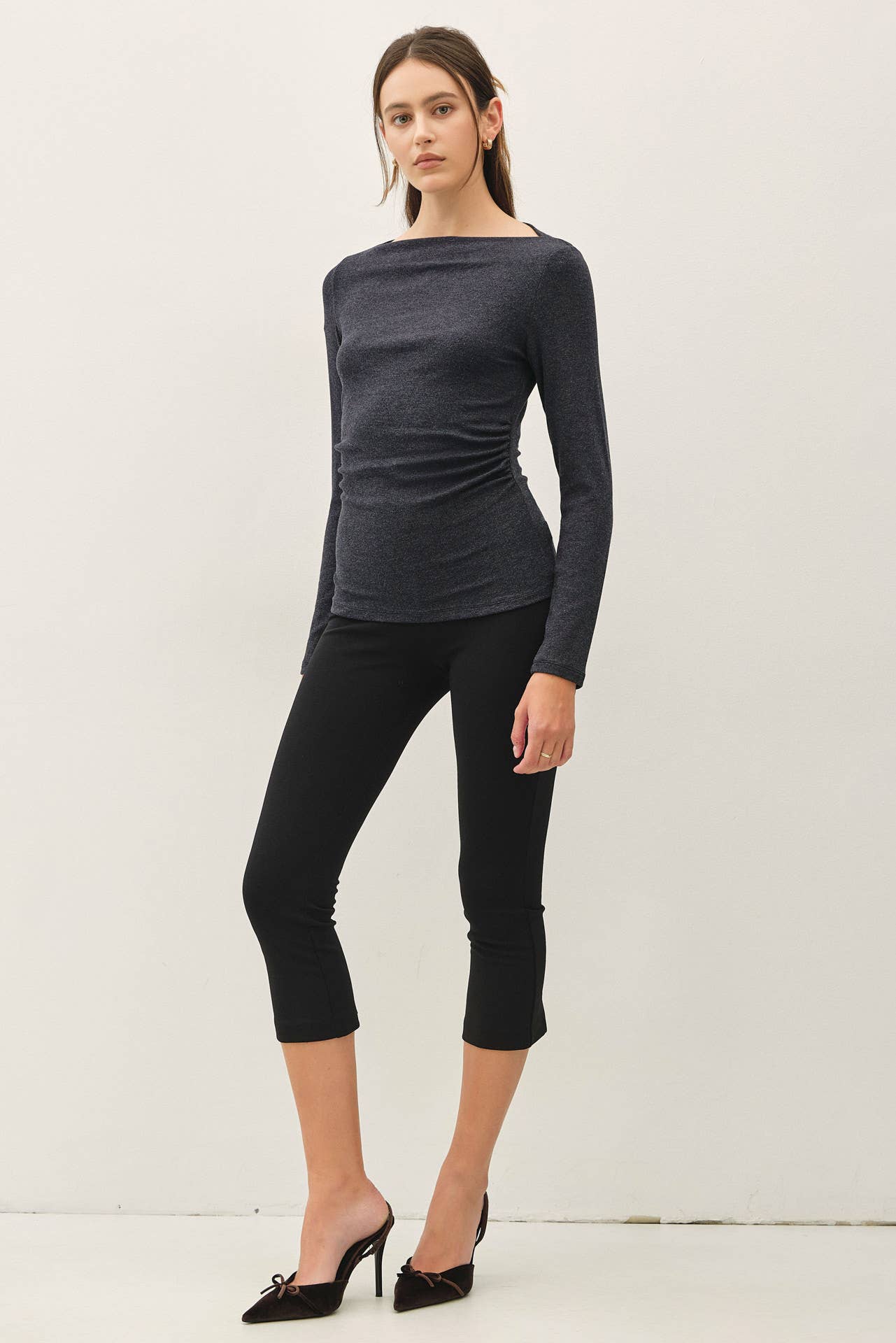 RIBBED BOAT NECK TOP