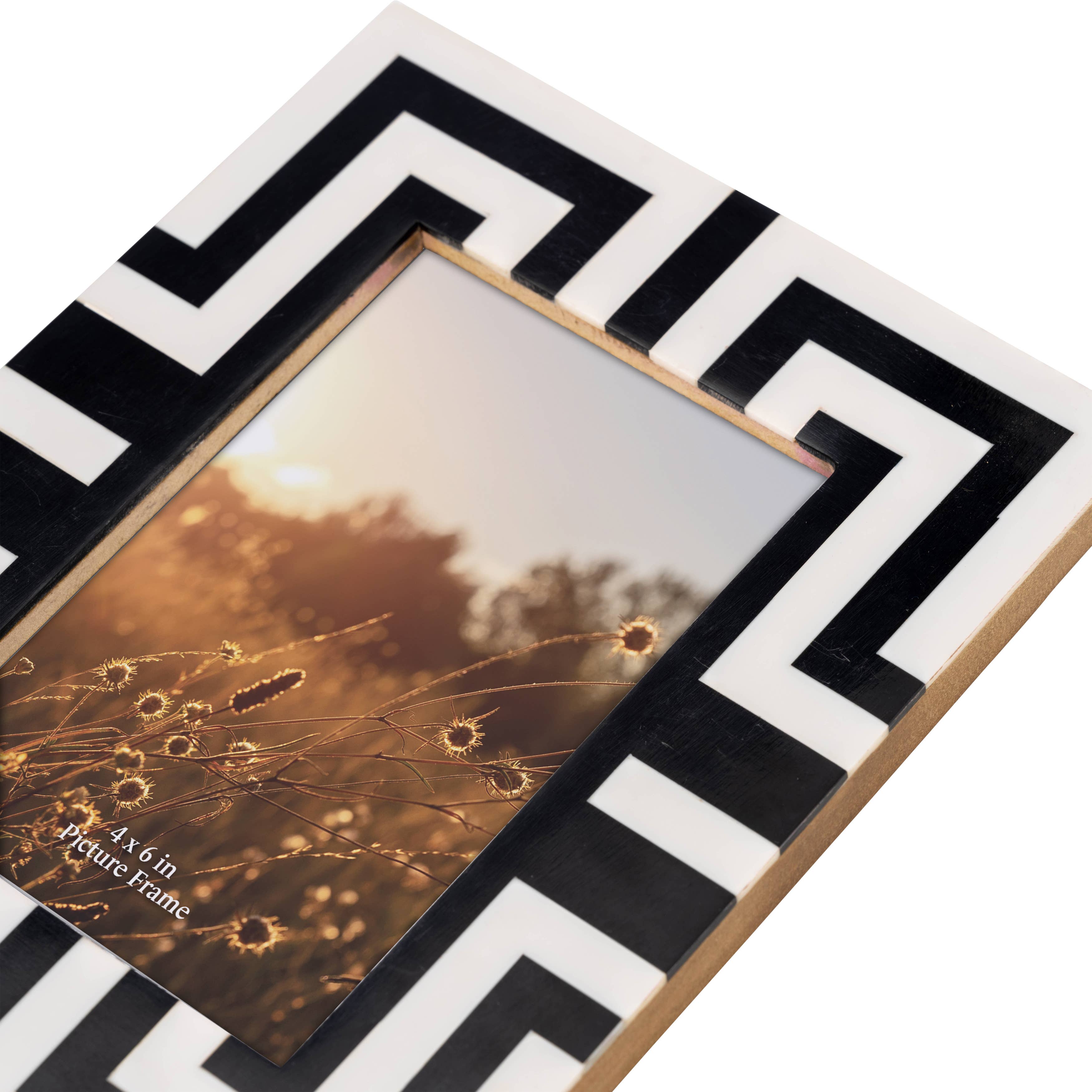Photo Frame - Black Resin Wood Geometric Pattern, 4x6 in.