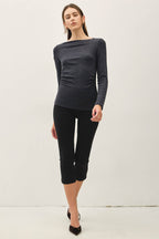 RIBBED BOAT NECK TOP